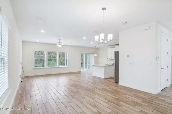 St. Johns, FL 32259,270 CLIFTON BAY LP