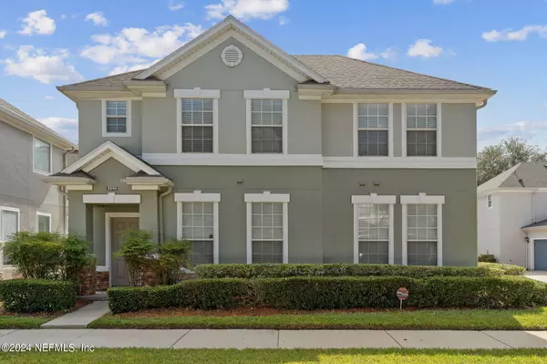 5890 PARKSTONE CROSSING DR, Jacksonville, FL 32258