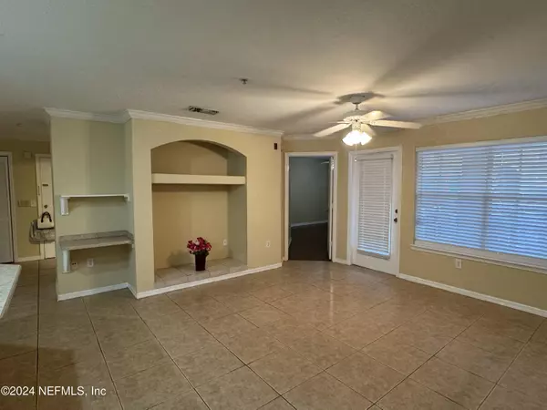 Jacksonville, FL 32224,3591 KERNAN BLVD S #209