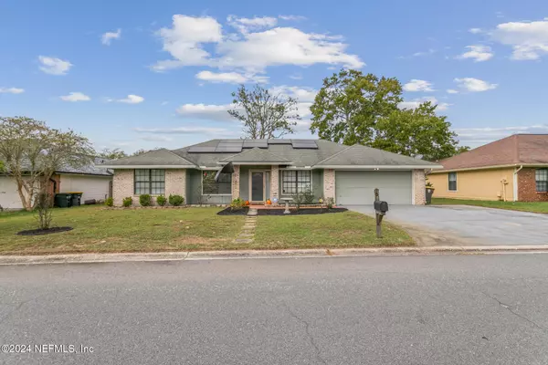 Jacksonville, FL 32244,8482 CHARLESGATE CIR W