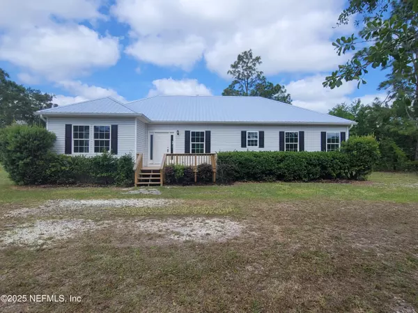 2438 QUARTERHORSE TRL, Middleburg, FL 32068