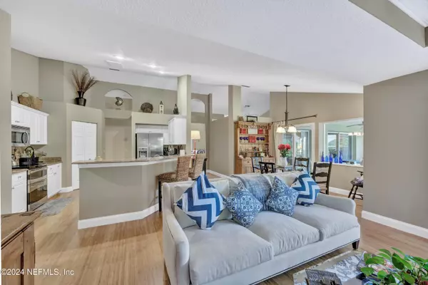 Palm Coast, FL 32137,9 LAKESIDE PL E