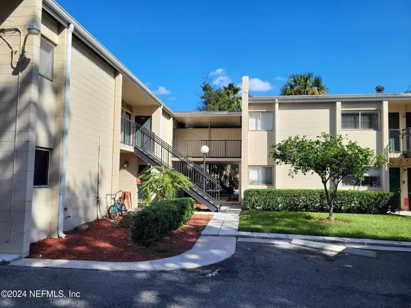 2043 DUNSFORD TER #8, Jacksonville, FL 32207