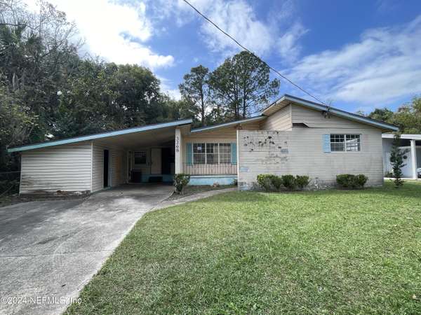 3268 CESERY BLVD, Jacksonville, FL 32277