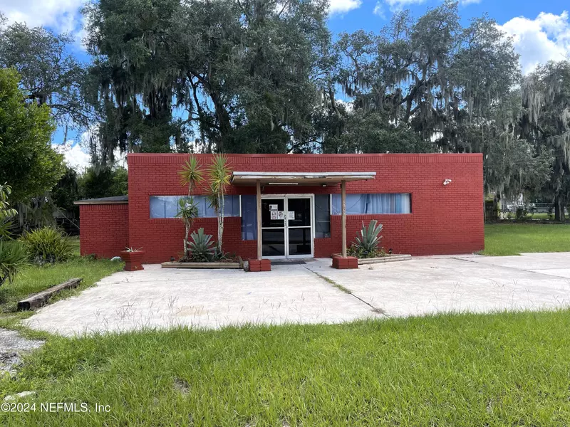 1501 HUSSON AVE, Palatka, FL 32177