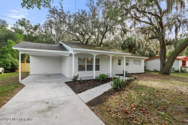 103 CRESTWOOD AVE, Palatka, FL 32177