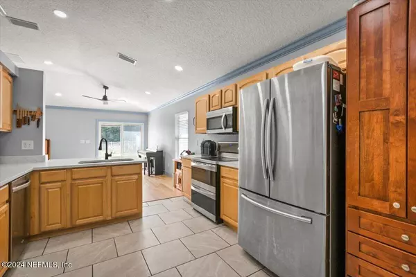 St. Johns, FL 32259,389 W TROPICAL TRCE