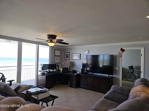 Jacksonville Beach, FL 32250,1601 OCEAN DR #601