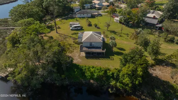 2390 HAPPY LN, Jacksonville, FL 32218