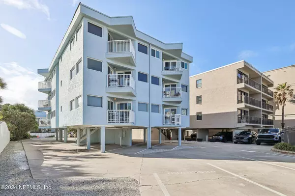 Jacksonville Beach, FL 32250,413 1ST ST S #303