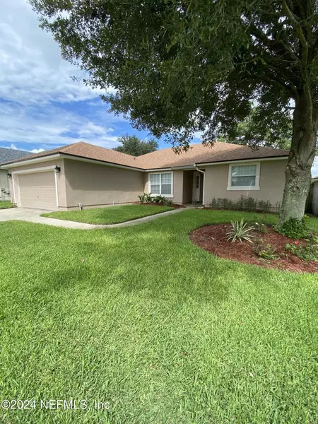 2760 CROSS CREEK DR, Green Cove Springs, FL 32043