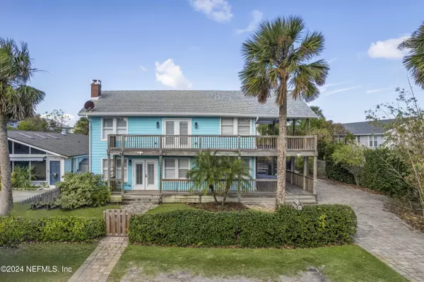 214 DAVIS ST, Neptune Beach, FL 32266