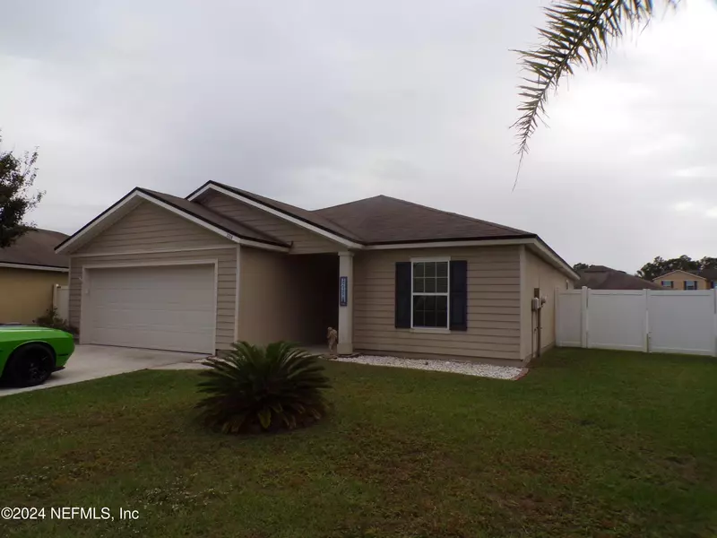 3236 CANYON FALLS DR, Green Cove Springs, FL 32043