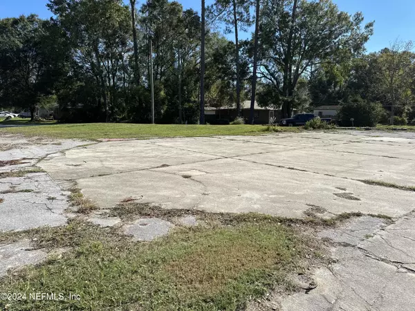 225 US-301 S,  Baldwin,  FL 32234