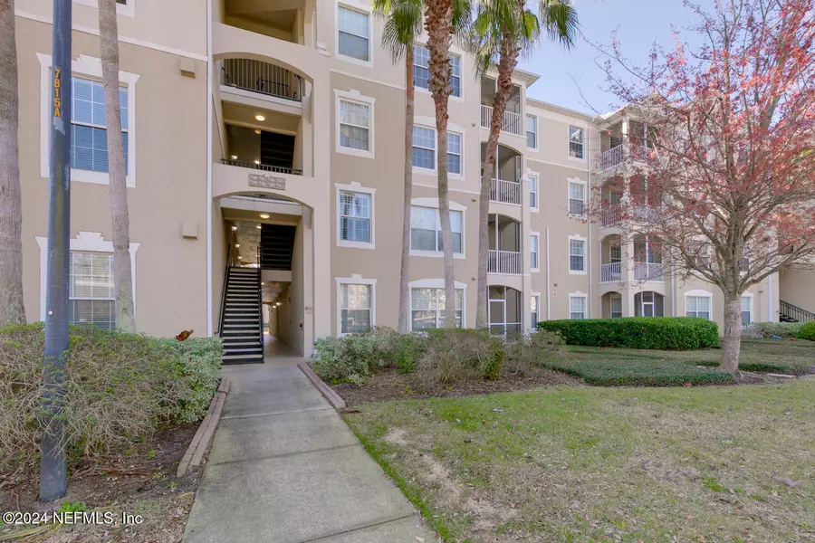 7801 POINT MEADOWS DR #7202, Jacksonville, FL 32256