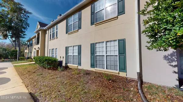 Jacksonville Beach, FL 32250,126 JARDIN DE MER PL #126