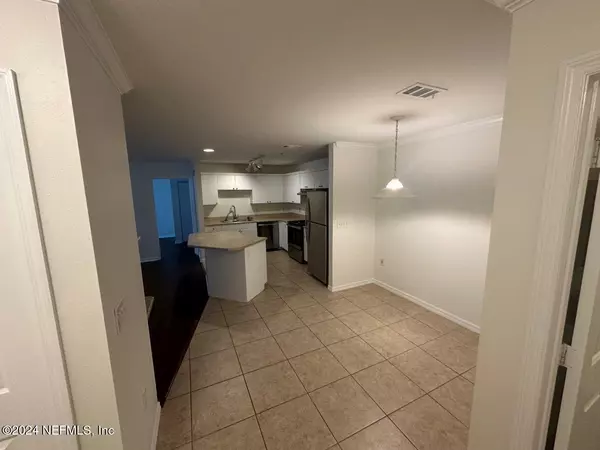 Jacksonville, FL 32224,3591 KERNAN BLVD S #505