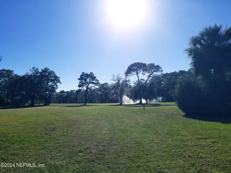 135 RIVER TEE DR, Crescent City, FL 32112