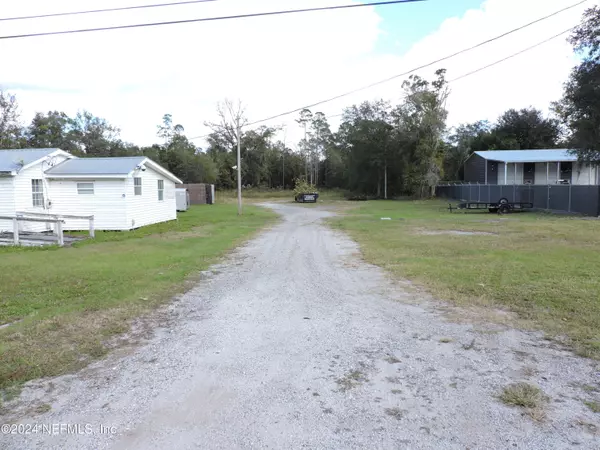 5019 US HIGHWAY 17, Green Cove Springs, FL 32043