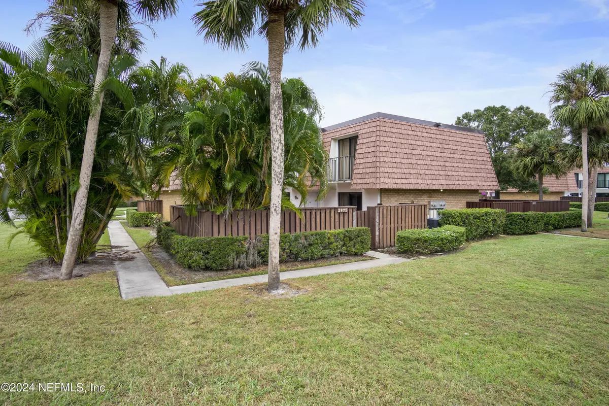 Palm City, FL 34990,2975 SW SUNSET TRACE CIRCLE CIR #2975