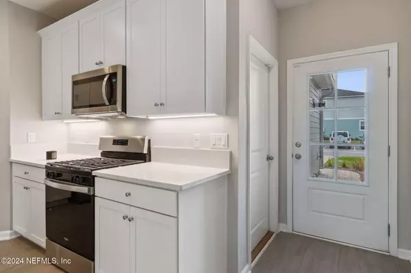 St. Augustine, FL 32092,401 BRANDON LAKES DR