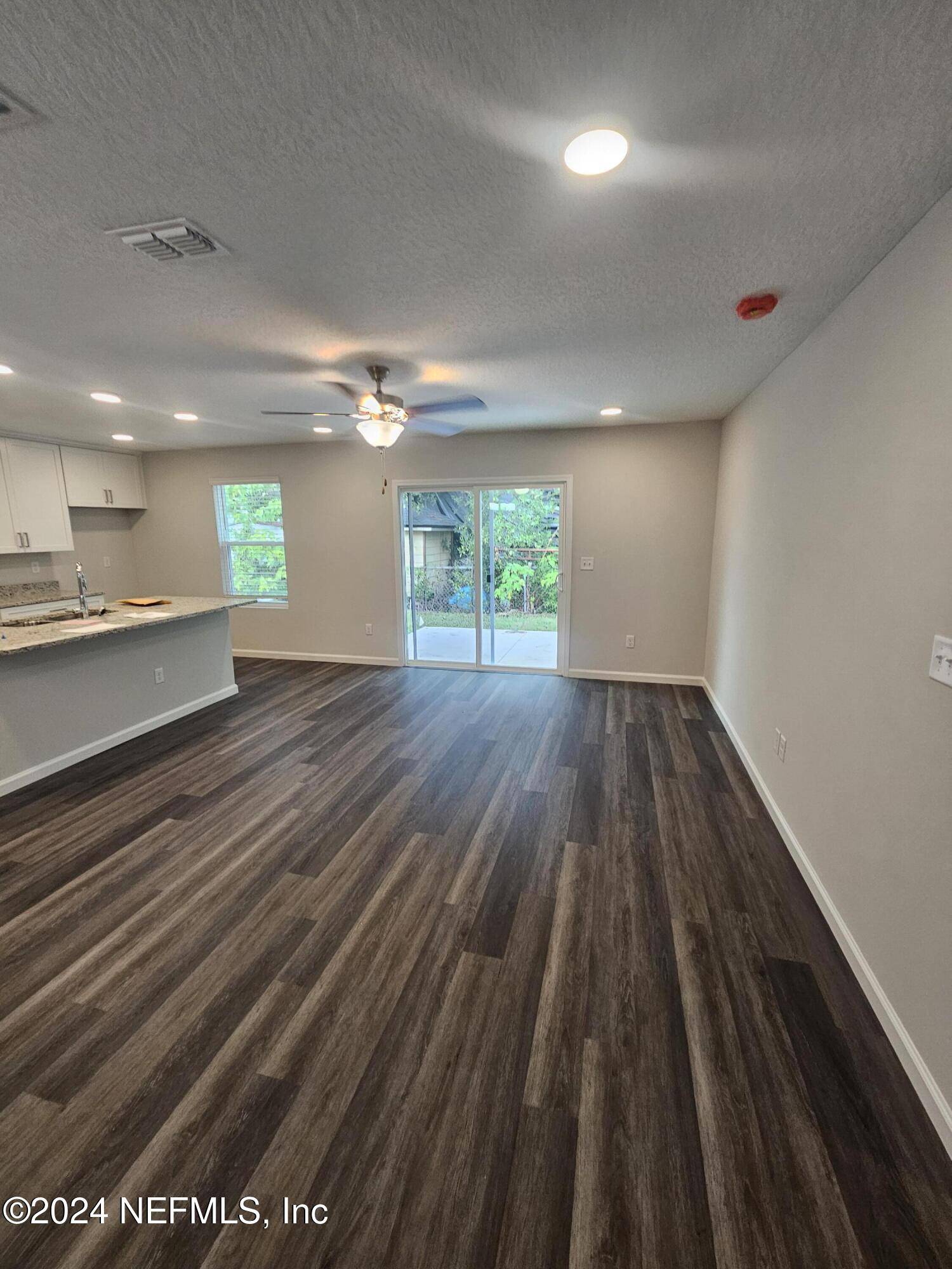 Jacksonville, FL 32244,7607 DEL RD