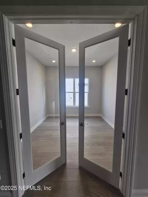 St. Johns, FL 32259,42 ERLKING CT