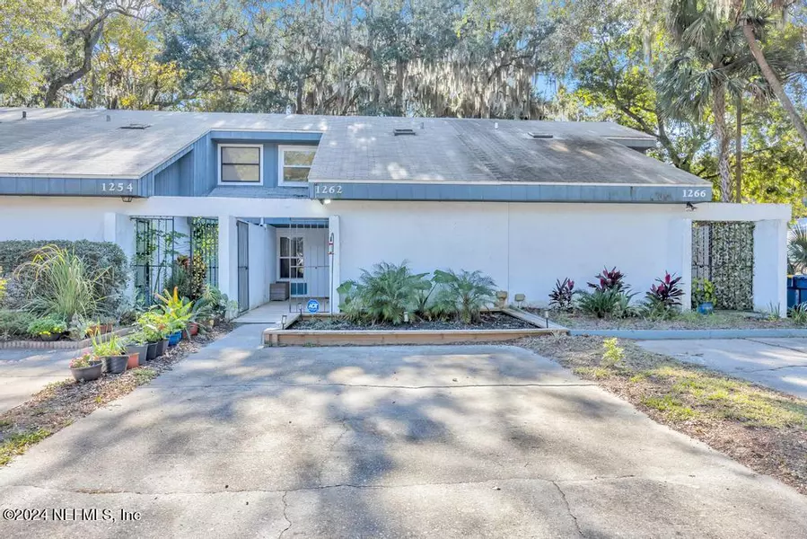 1262 MAYPORT LANDING CIR, Jacksonville, FL 32233