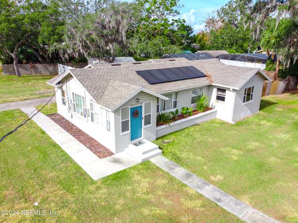 195 E SEMINOLE AVE, Eustis, FL 32726