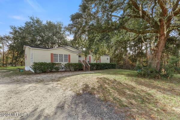 2949 BARBARA LN, Hilliard, FL 32046