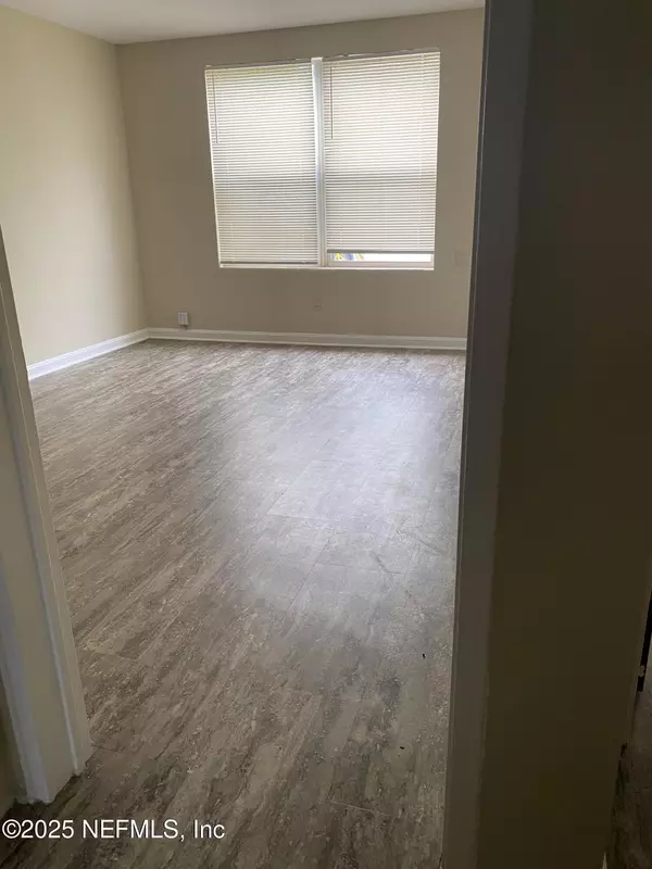 Jacksonville, FL 32207,3121 BELDEN ST #3