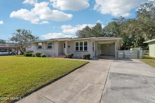 3828 CAMBAY PL, Jacksonville, FL 32210