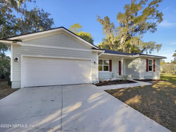 365 VERMONT AVE, Green Cove Springs, FL 32043