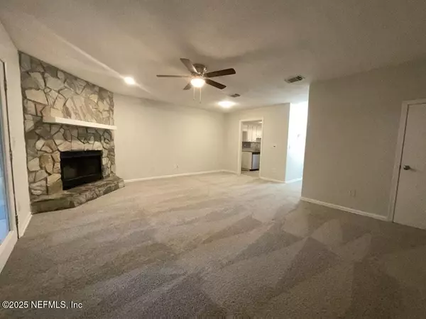 Jacksonville, FL 32244,5580 CABOT DR N