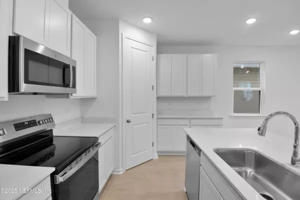 Jacksonville, FL 32254,2565 THADDEUS CREEK LN