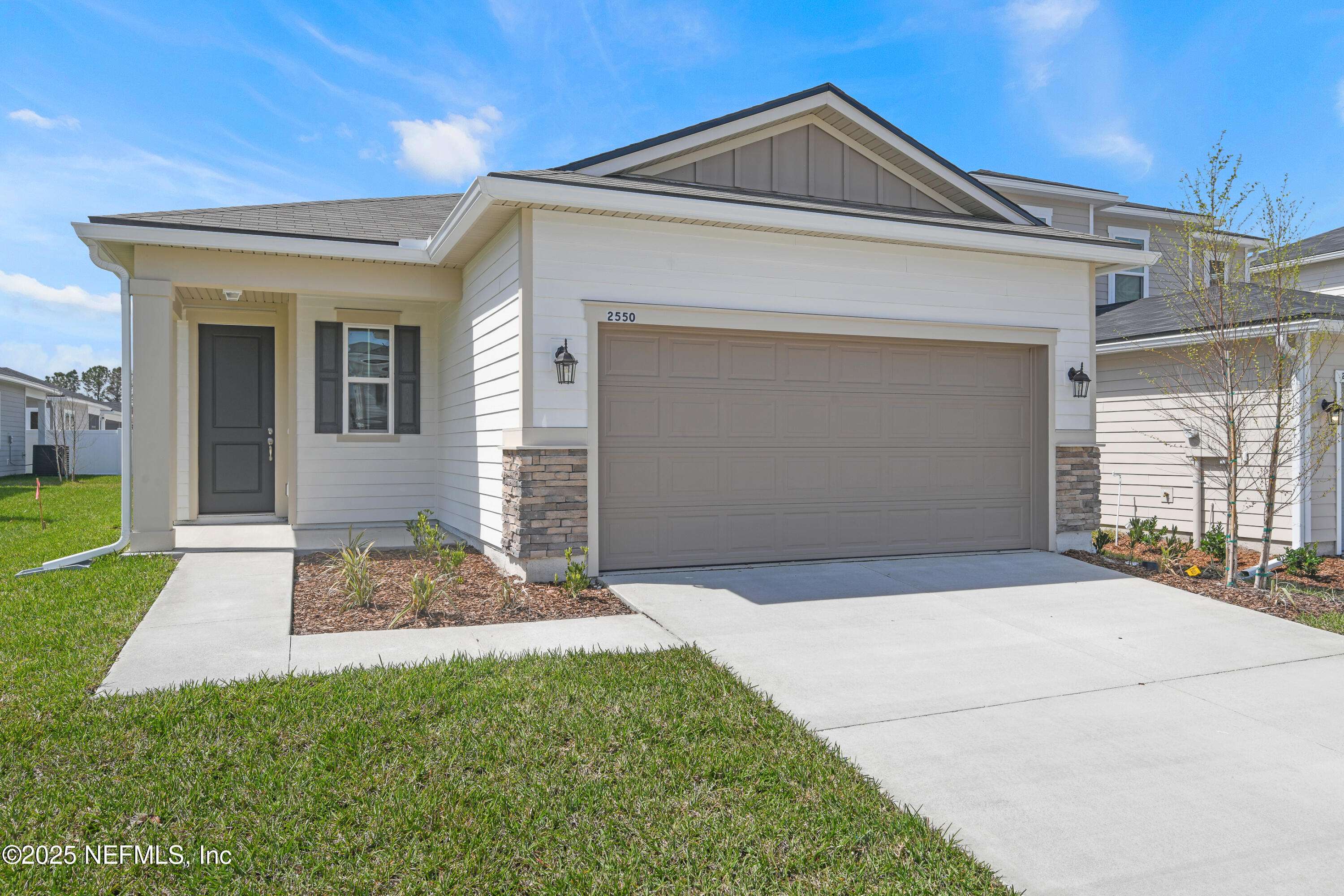 2550 THADDEUS CREEK LN, Jacksonville, FL 32254