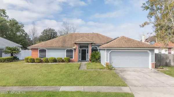 8444 COUNTRY BEND CIR E, Jacksonville, FL 32244