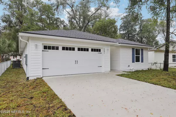 Jacksonville, FL 32208,1081 LAKE FOREST BLVD