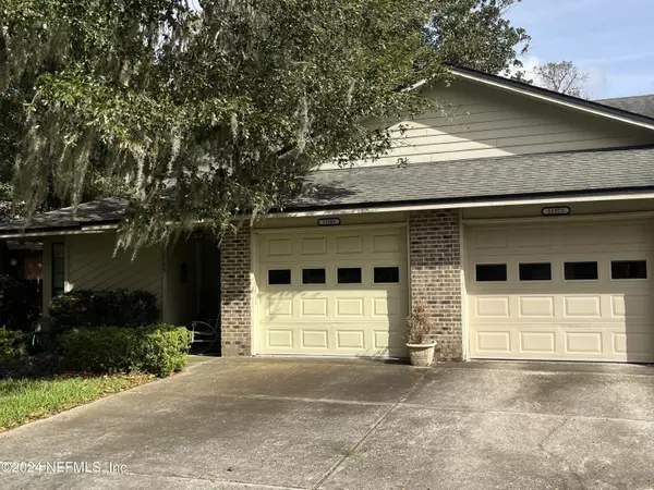 11569 ARBOR LAKE CIR, Jacksonville, FL 32225