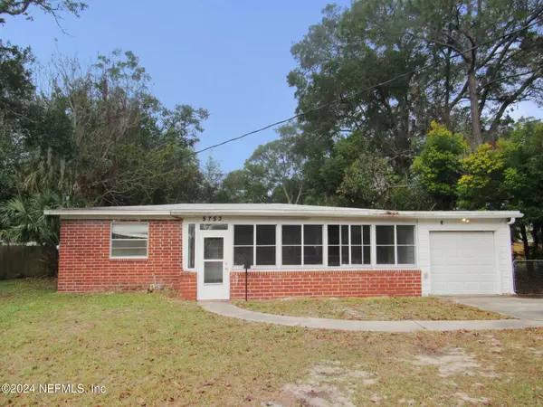 5753 COLLEGE LN, Jacksonville, FL 32211