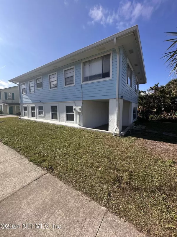 208 13TH AVE N, Jacksonville Beach, FL 32250