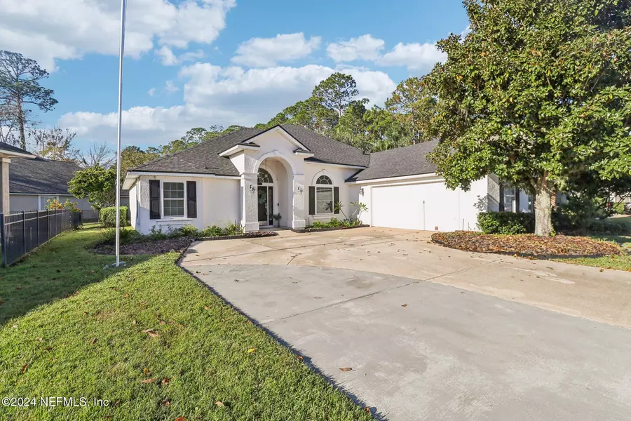 1622 WATERS EDGE DR, Fleming Island, FL 32003