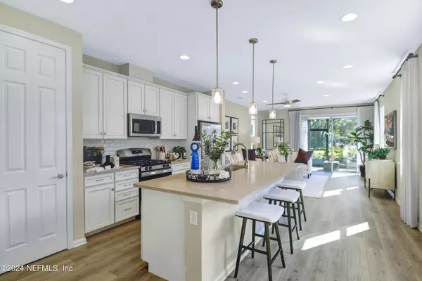 Jacksonville, FL 32220,8285 CEDAR RUN LN