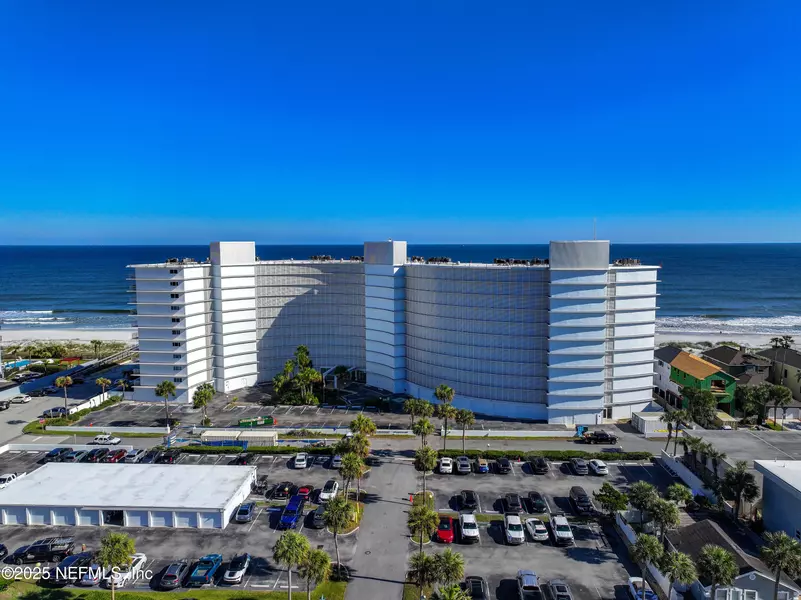 1601 OCEAN DR S #105, Jacksonville Beach, FL 32250