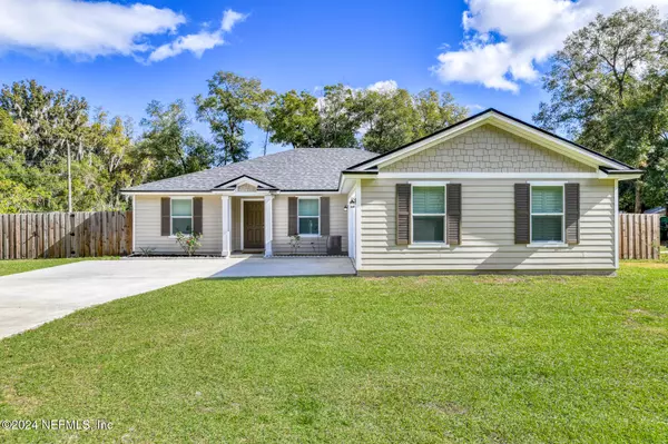 2401 FAIRWAY DR, Palatka, FL 32177