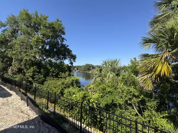 Jacksonville, FL 32207,1718 ST PAUL AVE
