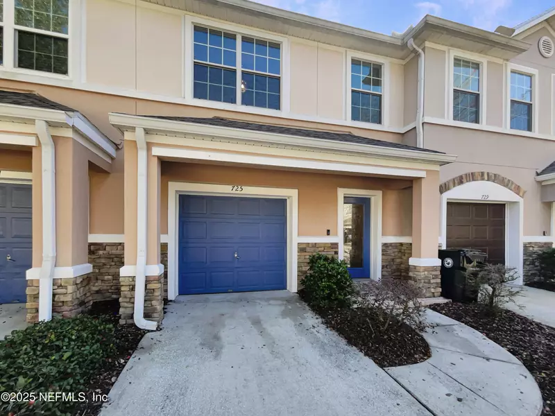 725 CRYSTAL WAY, Orange Park, FL 32065