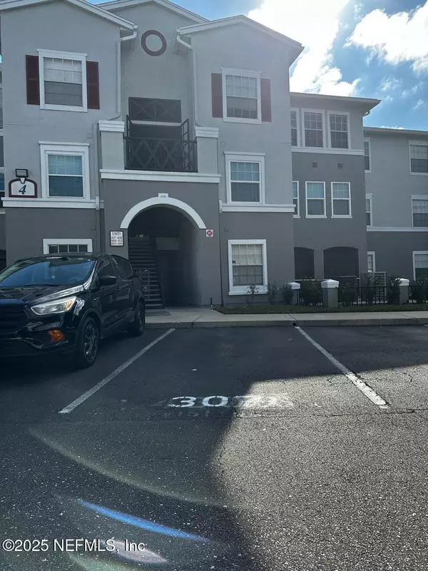 Jacksonville, FL 32224,3591 KERNAN BLVD S #402