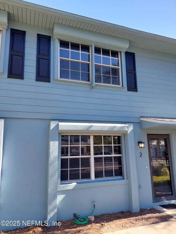 New Smyrna Beach, FL 32169,101 N PINE ST #2