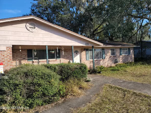 123 MELLON RD, Palatka, FL 32177